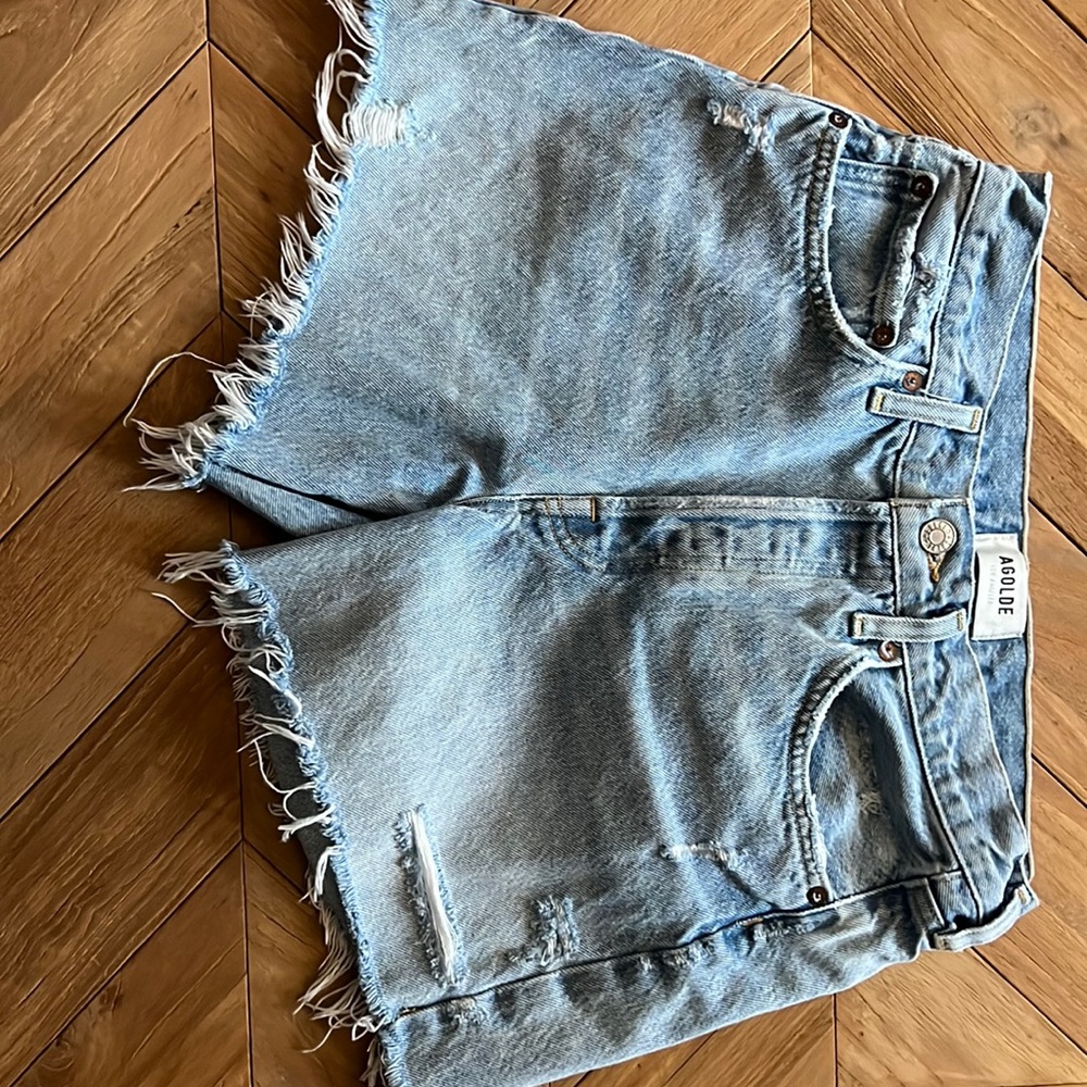 Agolde Parker Long denim shorts in light blue size 27. Excellent condition!